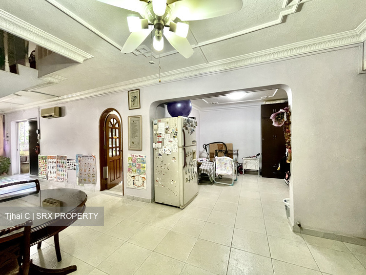 Blk 824 Yishun Street 81 (Yishun), HDB Executive #316278921